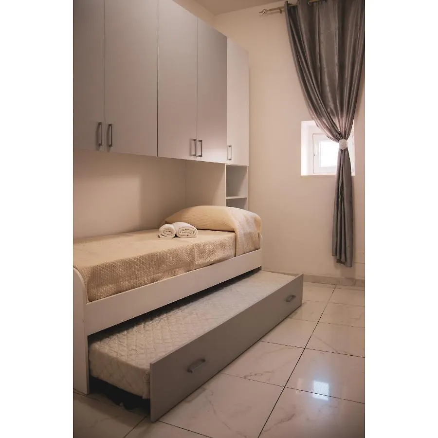 Historical Center Duomo Suite Naples Italy