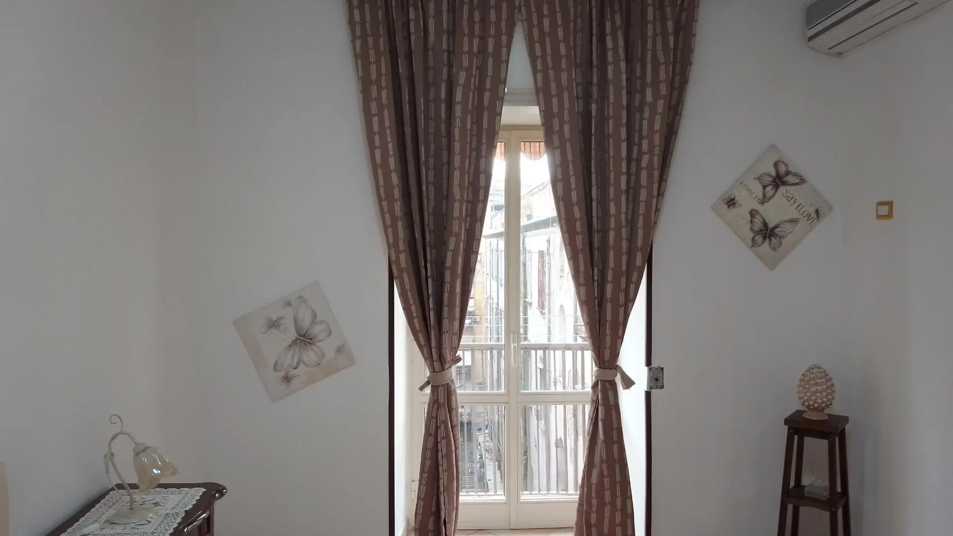 Historical Center Duomo Suite Naples 0*,  Italy